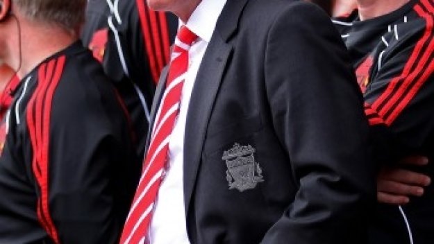 Далглиш с нов договор преди края на сезона