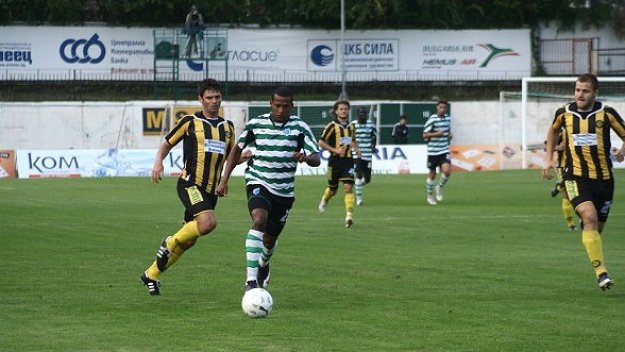 Черно море замина за Перник само с 16 играчи