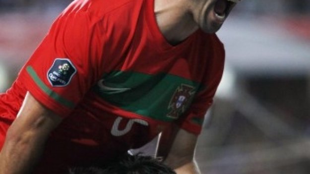 Португалия поведе в своята група