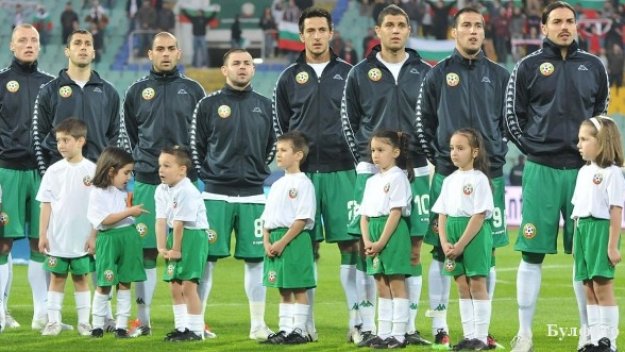 Кошмарно пътуване за националите до Корсика