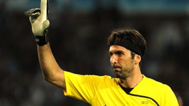 Буфон създаде проблем в Юве