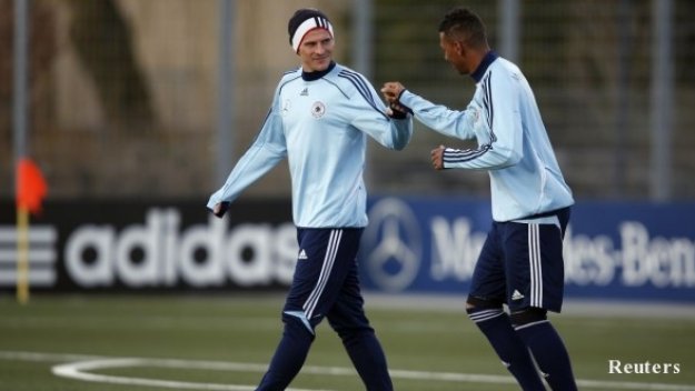 Германия без Гомес и Хьоведес срещу Казахстан