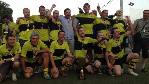 Хеттрик триумфира в седмия сезон на Форум лигата