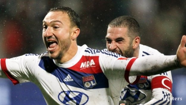 Лион и Марсилия с победи във Франция