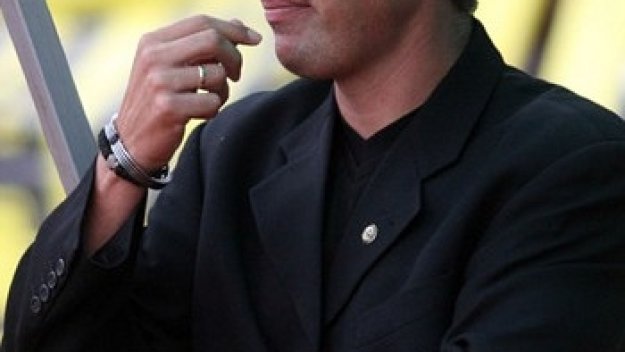 Антон Велков десет пъти по-ниско платен от Балъков