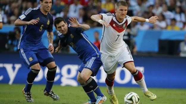 Лукас Билия: Реал Мадрид ме искаше, но Лацио не ме пусна