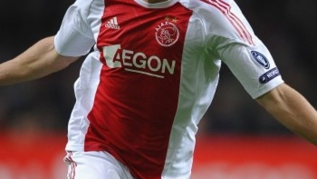 Манчестър Сити в битка с Арсенал и Евертън за подписа на Ян Вертонген