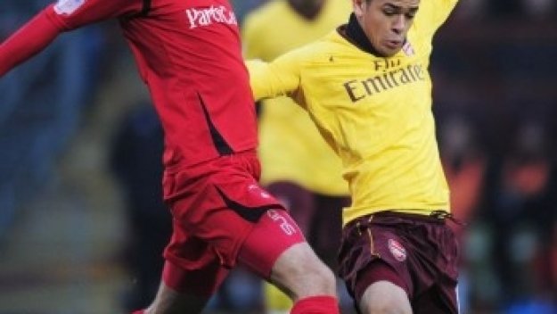 Арсенал се набута с ново преиграване