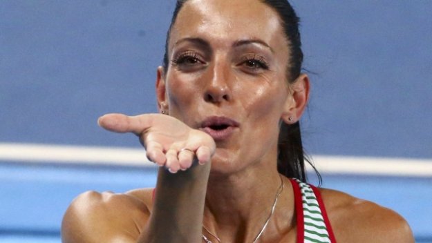Уникална! Ивет Лалова е на 1/2 финал на Световното в Лондон