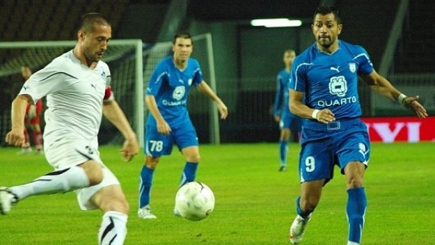 &quot;Акулите&quot; гризнаха Славия - 2:1