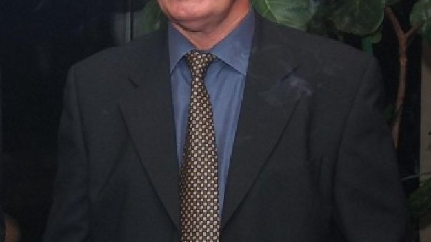 Паро единствен защити Дуци