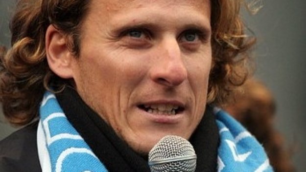 Диего Форлан заменя Торес в Ливърпул