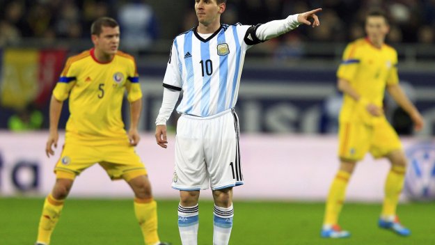 Пеле: Меси става друг, когато сложи екипа на Аржентина