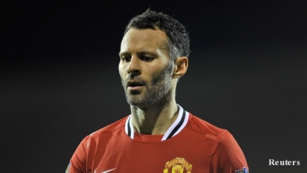 Бившата любовница на Гигс иска да се събере с брат му