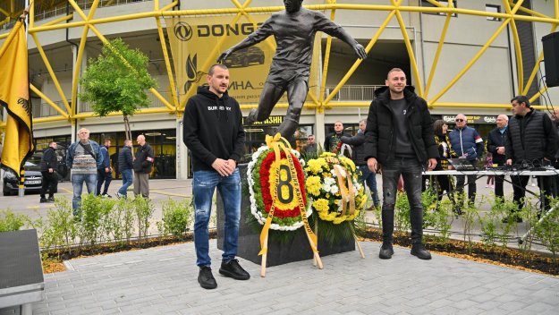 Така се прави! Локо Пловдив даде кураж на Тодор Неделев