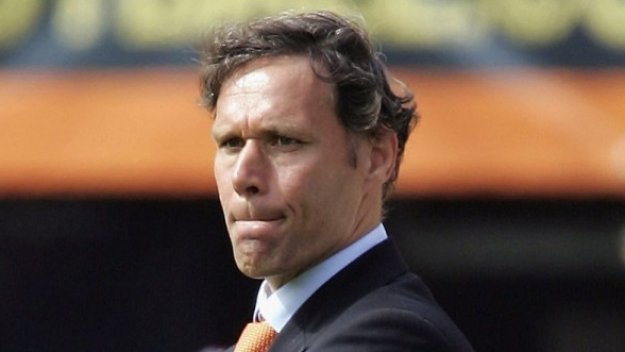 Ван Бастен поема Херенвеен