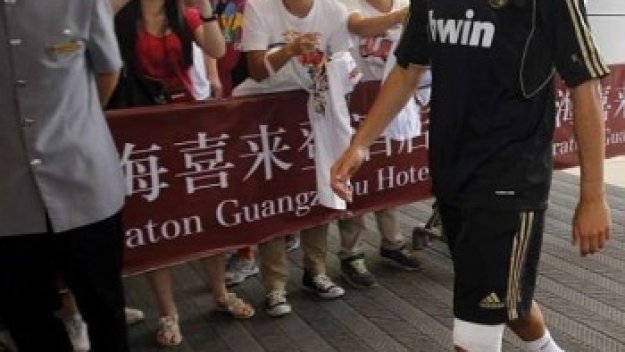 Нури Шахин се завръща в игра