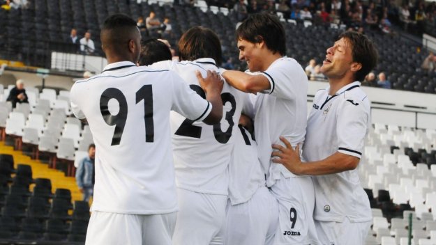 Бивш играч на ПСЖ подсилва Славия