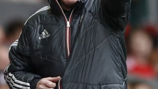 Кени Далглиш: Феновете на Пул трябва да приемат топло Рой Ходжсън