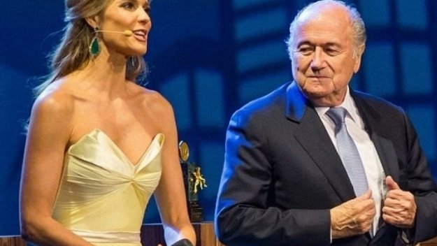 Светът мрази Блатер и не вярва на ФИФА