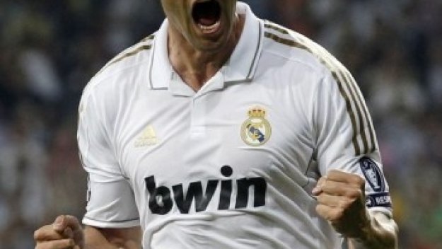 Старият Кака се върна за Реал и попиля Аякс