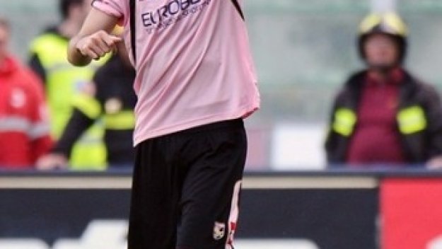 Челси вади 50 милиона евро за Пасторе