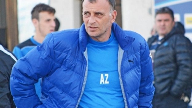 И Сухия хвърли оставка