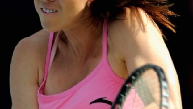 Йелена Янкович с лекота се класира за четвъртфиналите в Монтерей