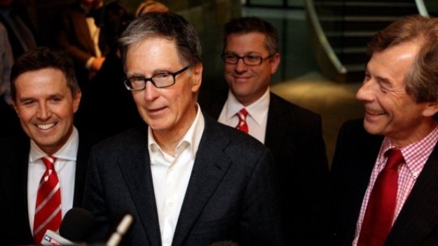 Том Хикс пак плаши Ливърпул със съд