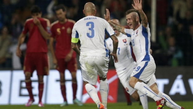 Словакия шокира Испания с 2:1