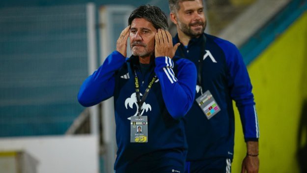 Костов пое отговорност за поредната издънка на Левски