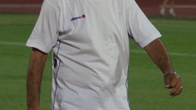 Бисер Хаздай сменя Ясен Петров при провал на Левски за Купата