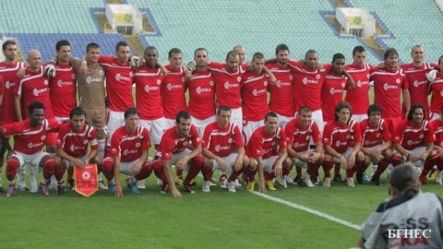 Спешно! Търси се треньор, за да бъде уволнен