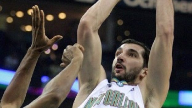 Стършелите пратиха Стоякович в Торонто