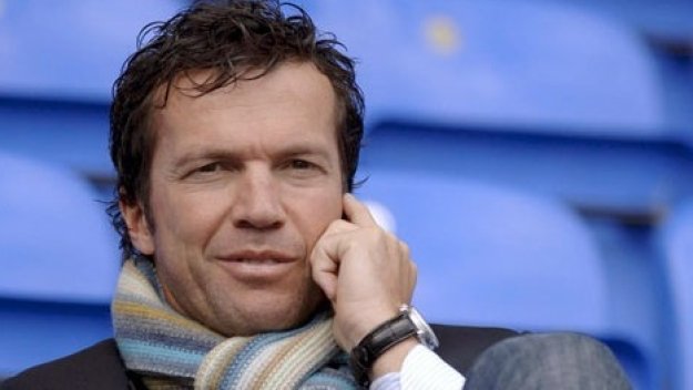 Матеус гледа полуфинала, не видя нови национали