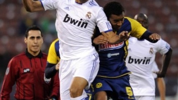 Педро Леон може да си търси отбор