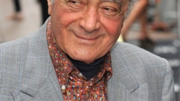 Фулъм вдига статуя на Майкъл Джексън