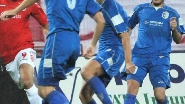 Във Видима играят цяла пролет без пари