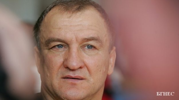 Щерев: Мишо е кротък, не скача да се бие