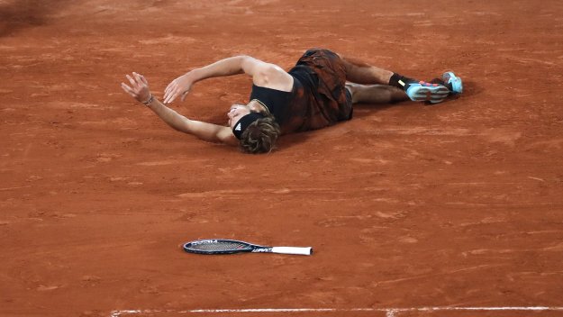 Александър Зверев още виси за US Open
