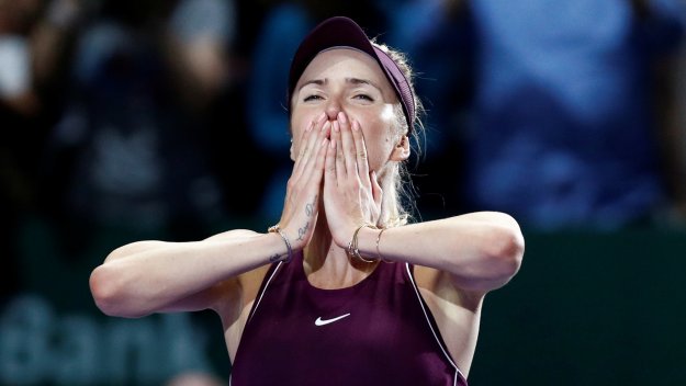Свитолина спечели финалите на WTA след обрат срещу Стивънс