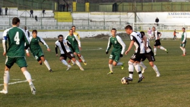 Вихрен удари с 1:0 Миньор Перник