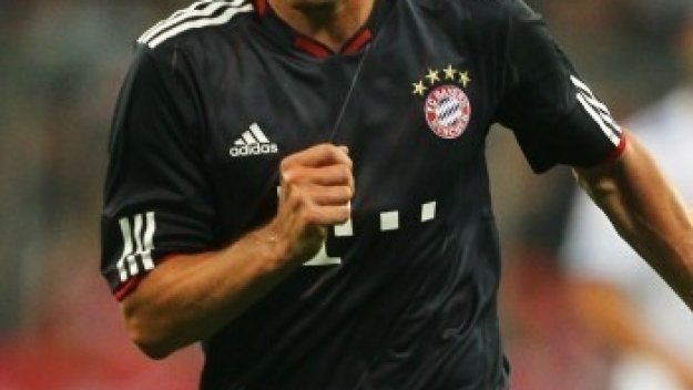 Клозе поставя ван Гаал под натиск