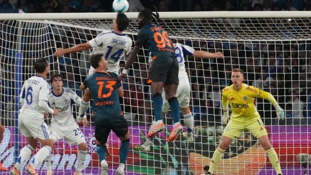 Изненада в Италия: Комо изпусна Наполи 