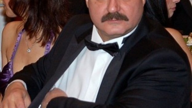 Тодор Батков развърза кесията