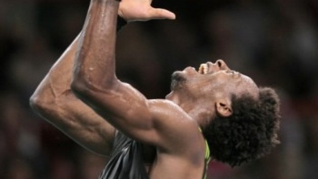 Монфис спечели епичния сблъсък с Федерер