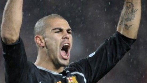 Арсенал гледа към Виктор Валдес