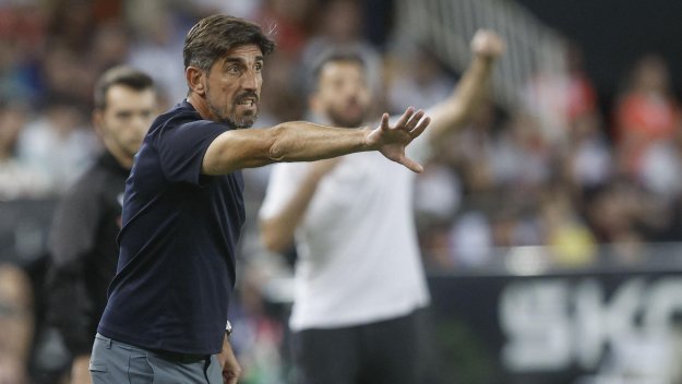 Помощ от баскетбола за сръбския футбол: Паунович опря до Обрадович