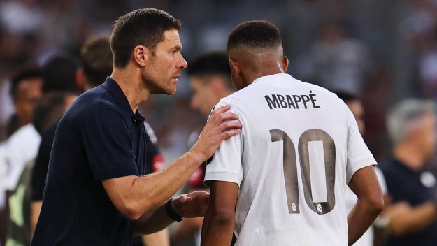 Жега: Чаби е на гилотината, а Мбапе "виси" за Ман Сити