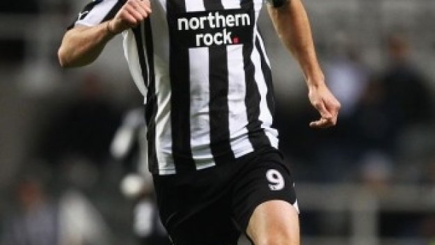 ОФИЦИАЛНО: Ливърпул договори Анди Карол